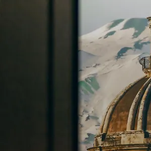 Di Nicito Aeroporto di Catania Fontana Rossa